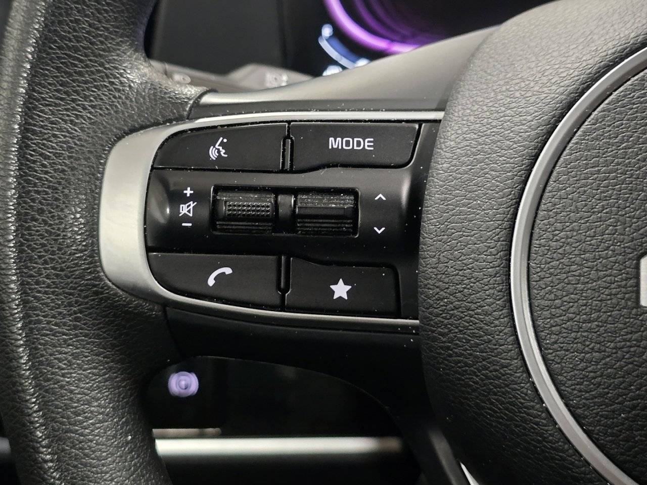 Used 2024 Kia Sportage LX FWD image 28