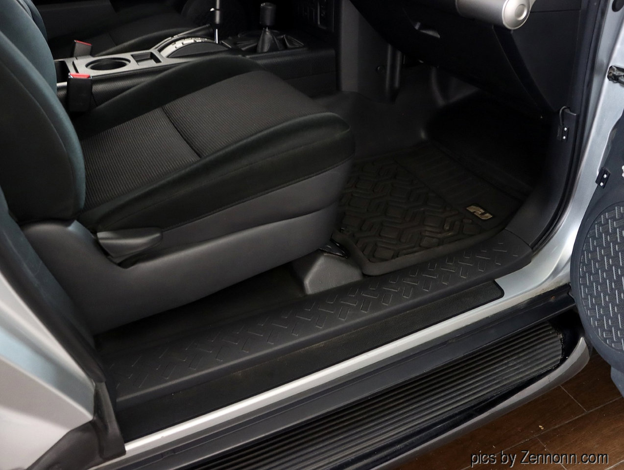 Used 2008 Toyota FJ Cruiser 4WD image 28