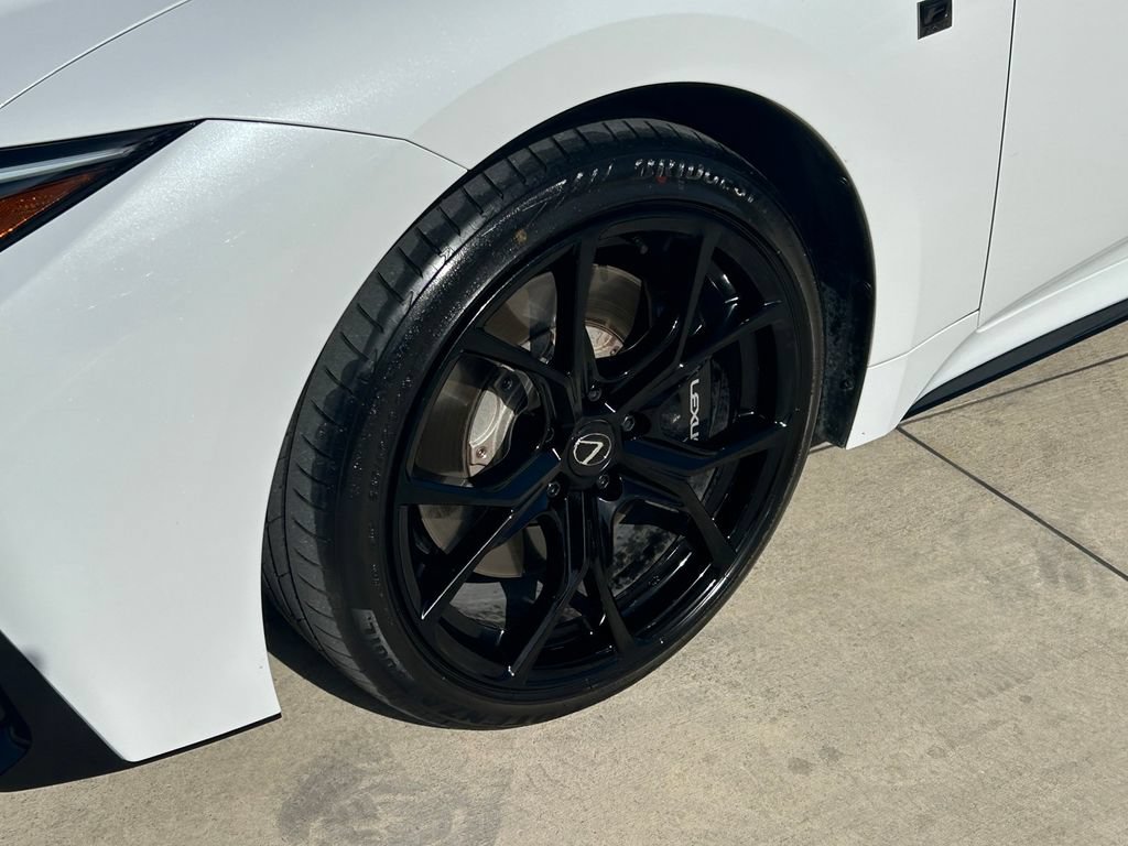 Used 2025 Lexus IS 500 RWD image 9