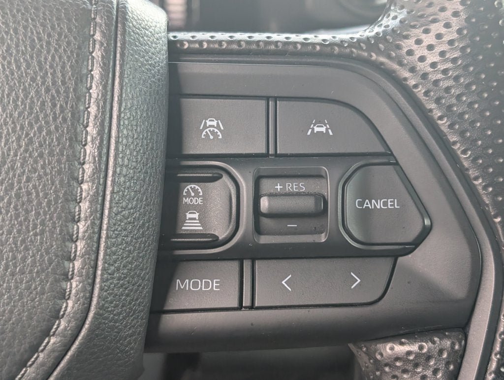 Certified 2025 Toyota Tacoma SR w/ Towing Package AWD/4WD image 16