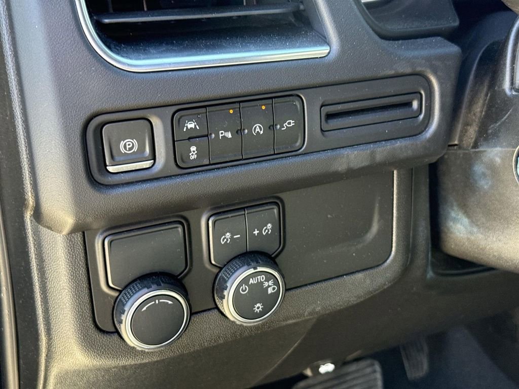 Used 2021 Chevrolet Tahoe Premier image 17