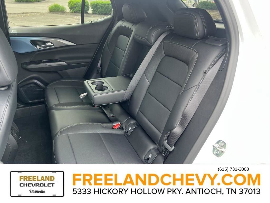 New 2025 Chevrolet Equinox EV LT w/ Convenience Package II image 18