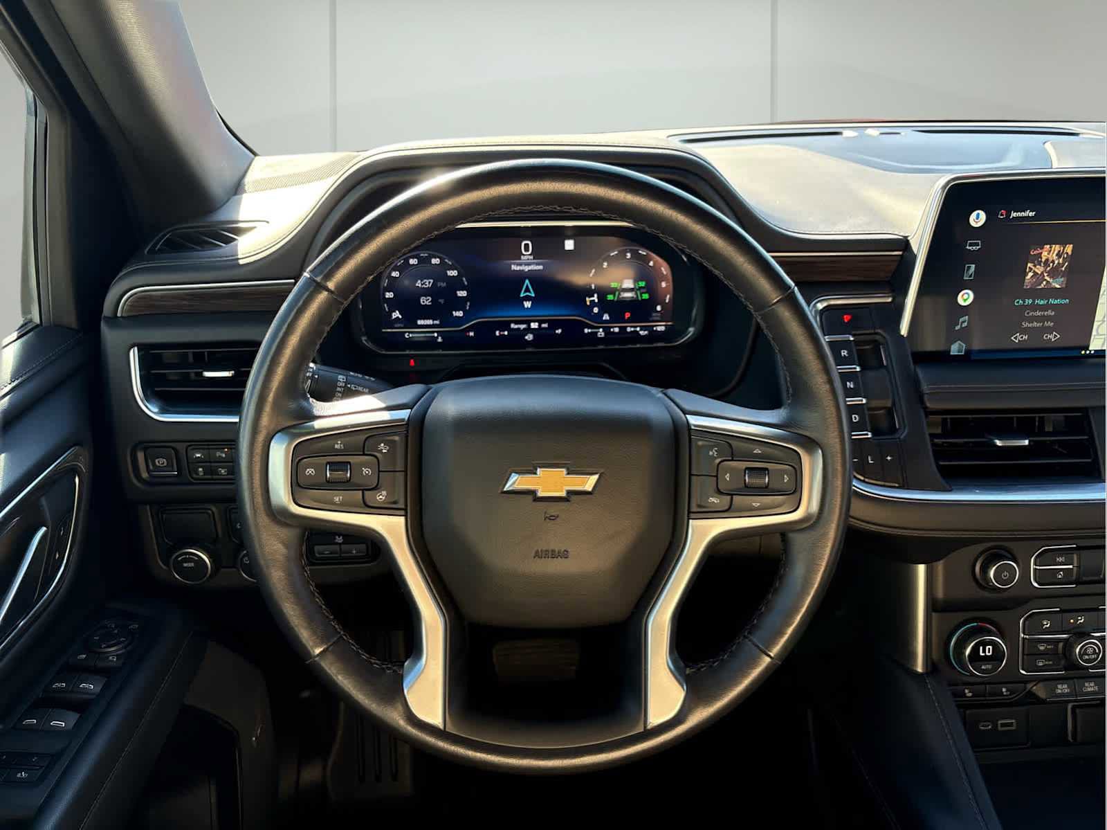 Used 2022 Chevrolet Tahoe LT w/ LT Signature Package image 24