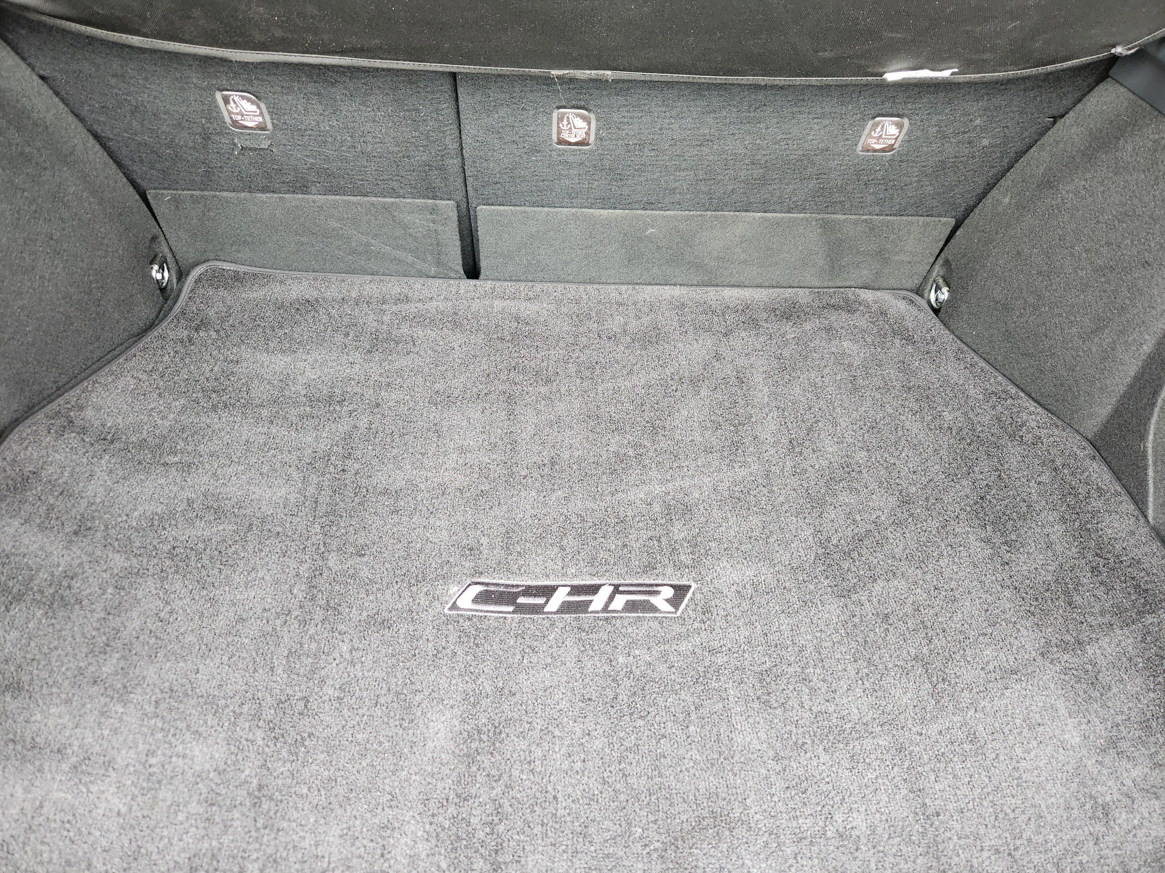 Used 2019 Toyota C-HR XLE FWD image 23