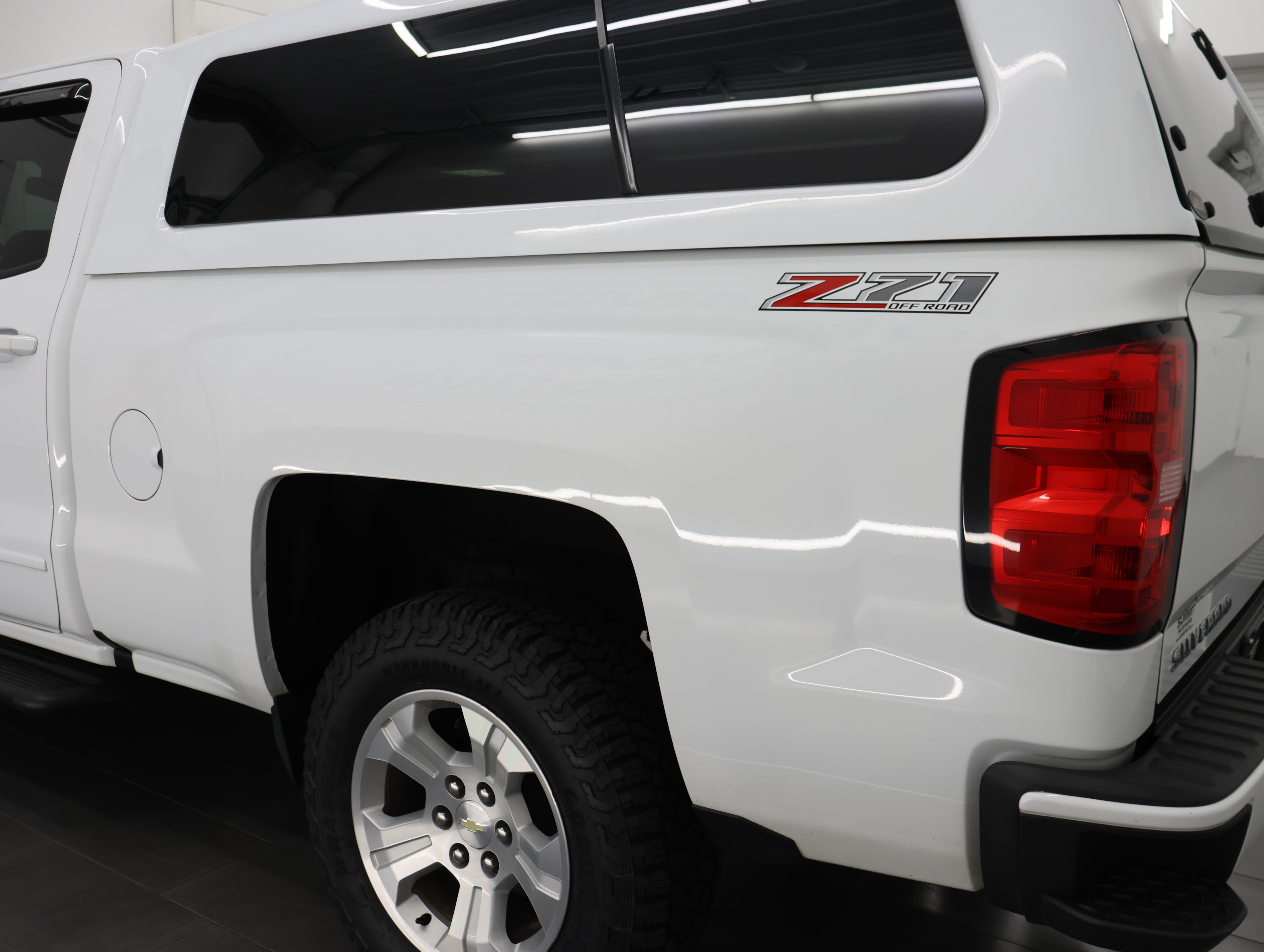 Used 2017 Chevrolet Silverado 1500 LT w/ All Star Edition AWD/4WD image 28