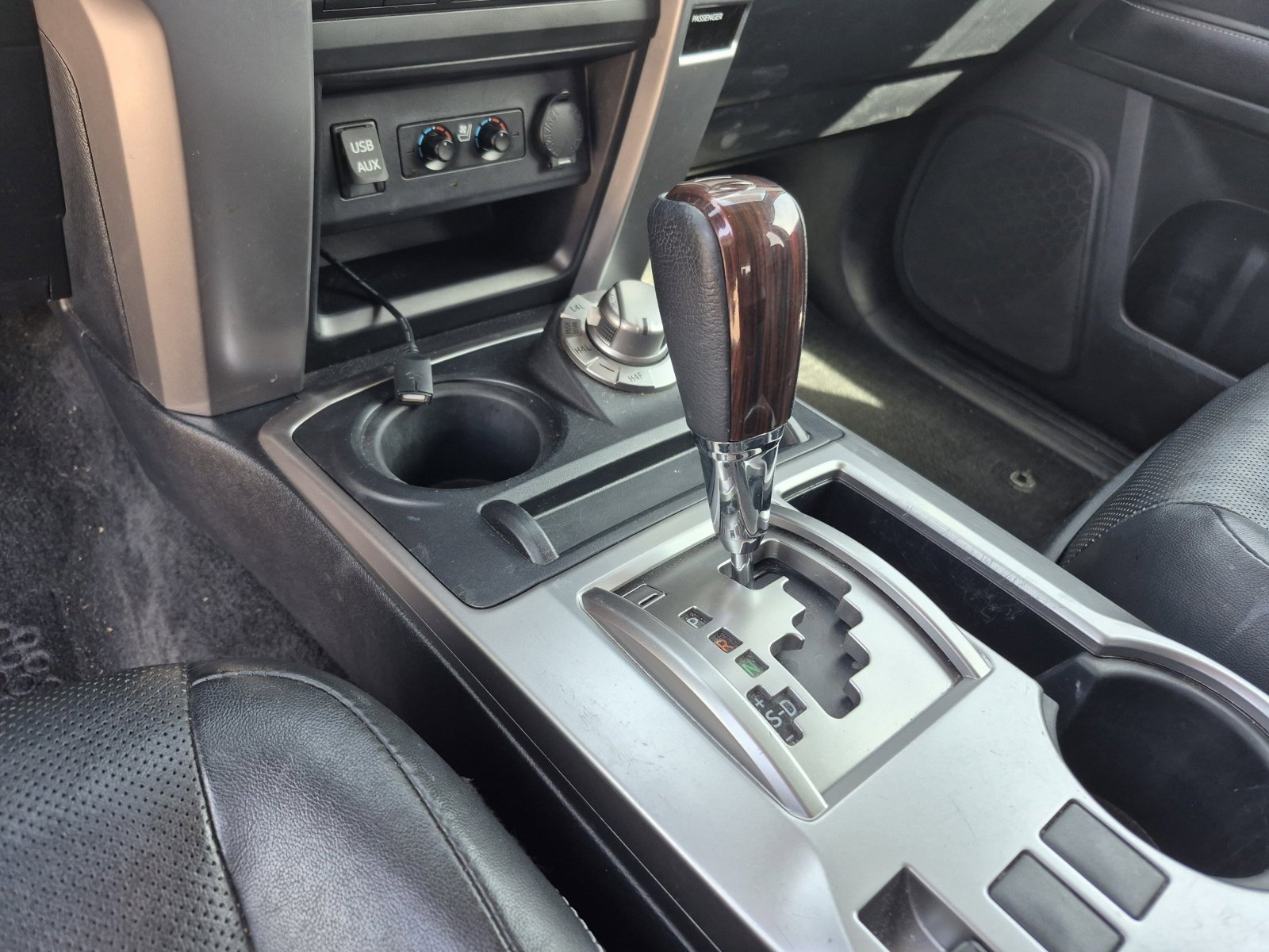 Used 2018 Toyota 4Runner Limited AWD/4WD image 12