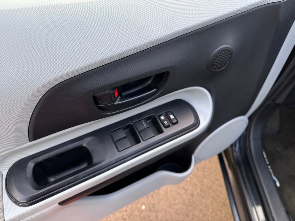 Used 2012 Toyota Prius C One image 11