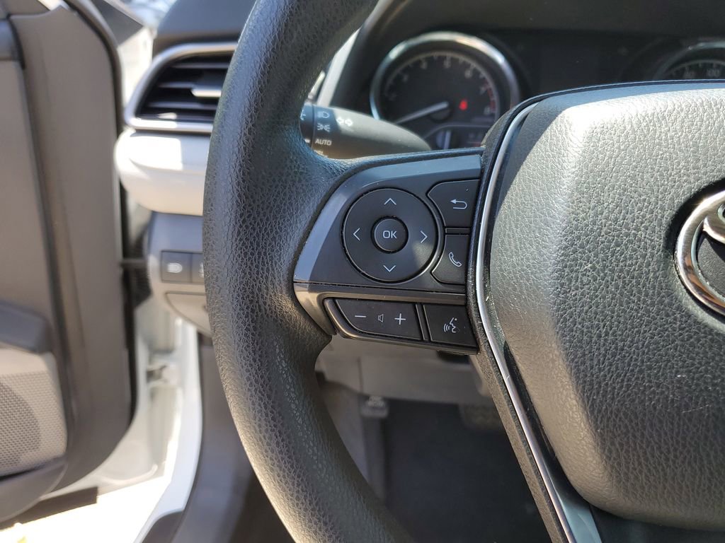 Used 2020 Toyota Camry LE FWD image 20