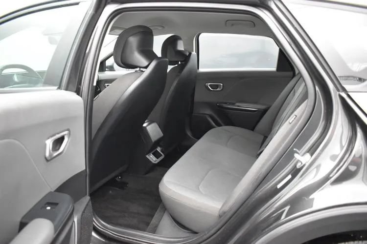 Used 2025 Kia K4 FWD image 15