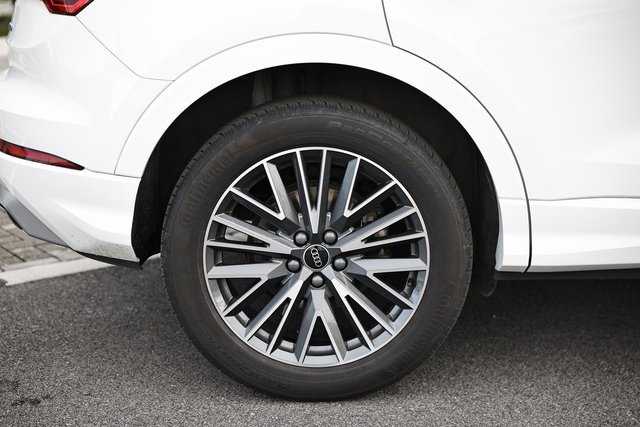 Used 2021 Audi Q3 2.0T Premium w/ Convenience Package image 6