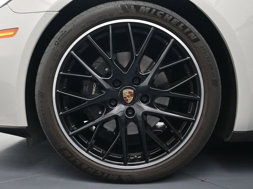 Certified 2022 Porsche Panamera 4 Executive image 26