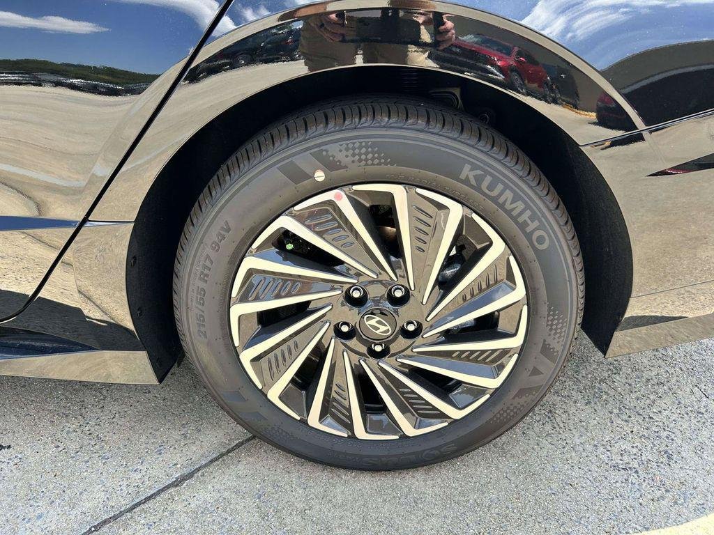 New 2026 Hyundai Sonata Limited FWD image 34