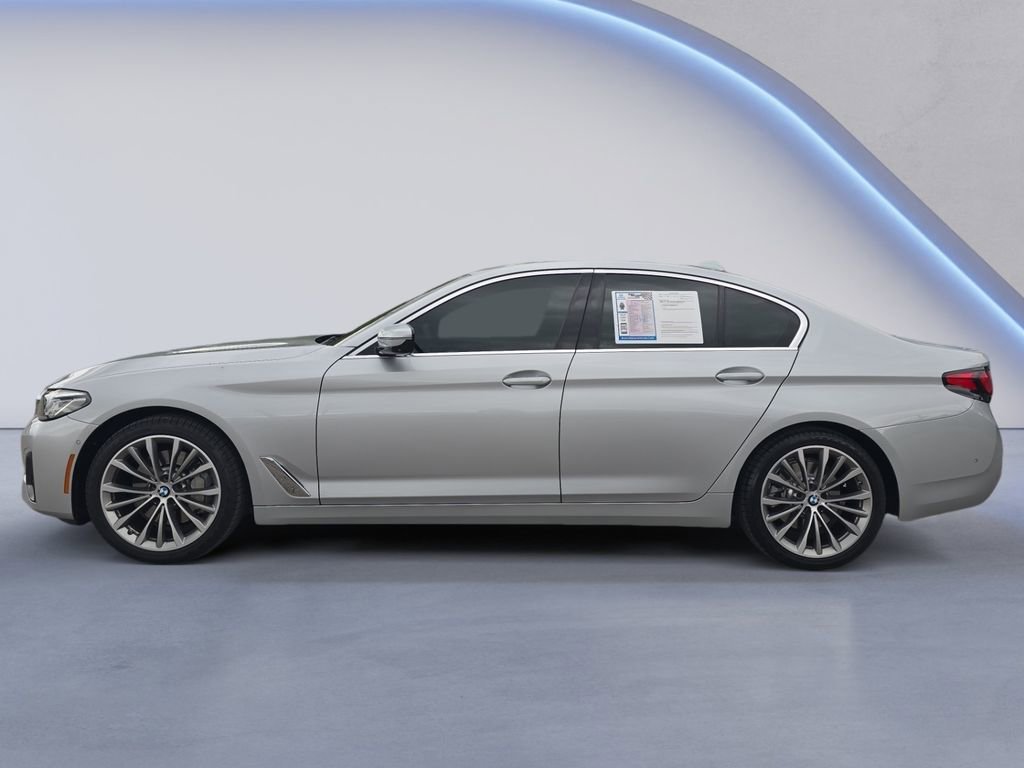 Used 2021 BMW 530i xDrive w/ Premium Package AWD/4WD image 2