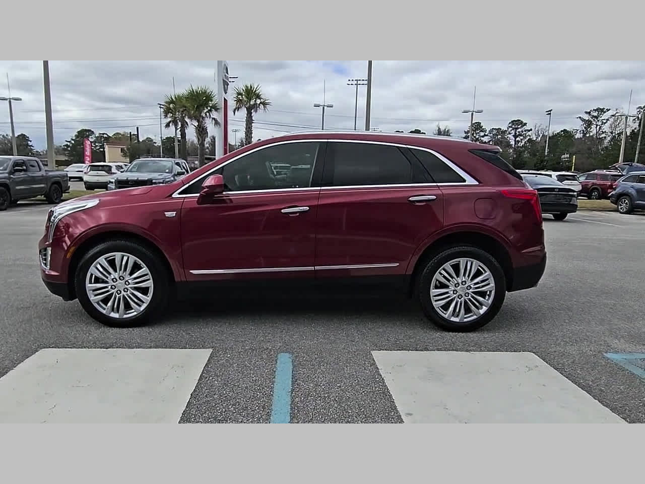 Used 2019 Cadillac XT5 Premium Luxury image 24