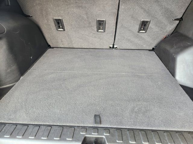 Used 2021 Chevrolet Equinox LS w/ LS Convenience Package image 40