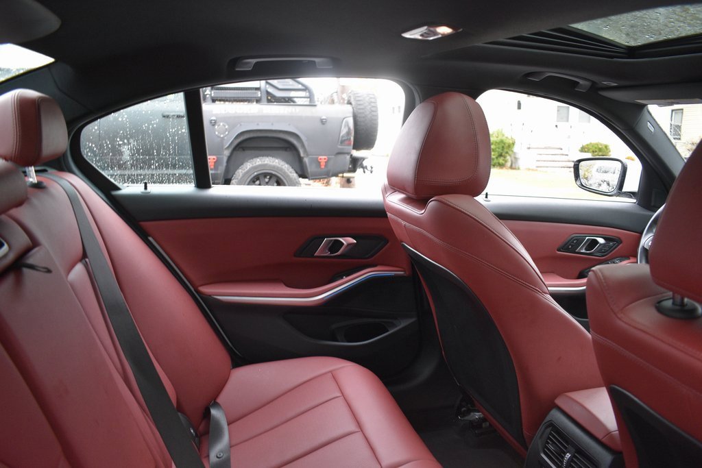 Used 2024 BMW 330i Sedan w/ Convenience Package image 26