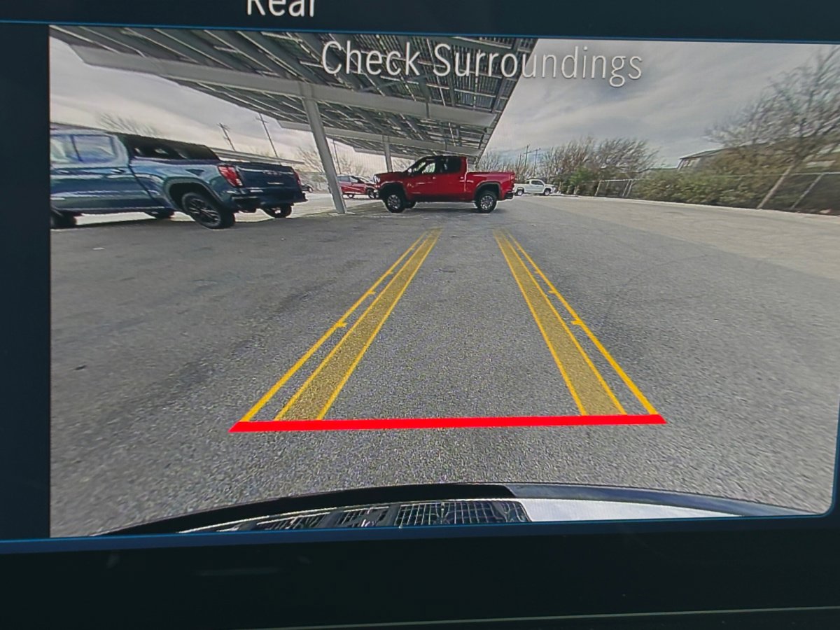 Used 2024 Mercedes-Benz GLB 250 image 9