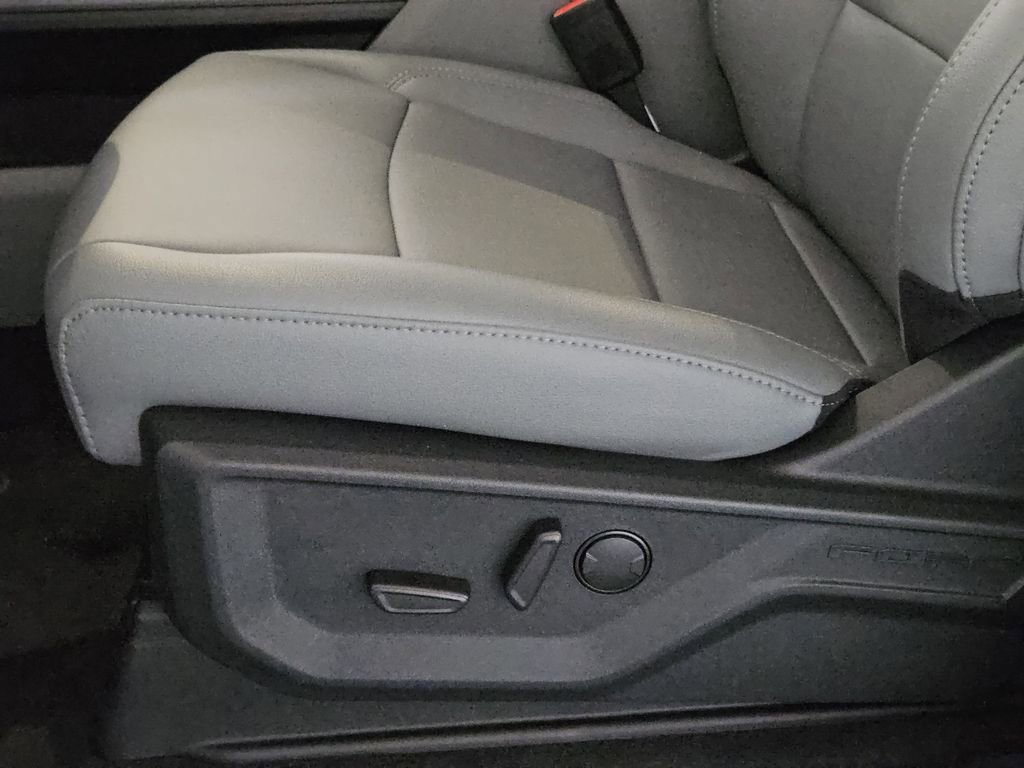 New 2025 Ford F150 Lightning Flash image 33