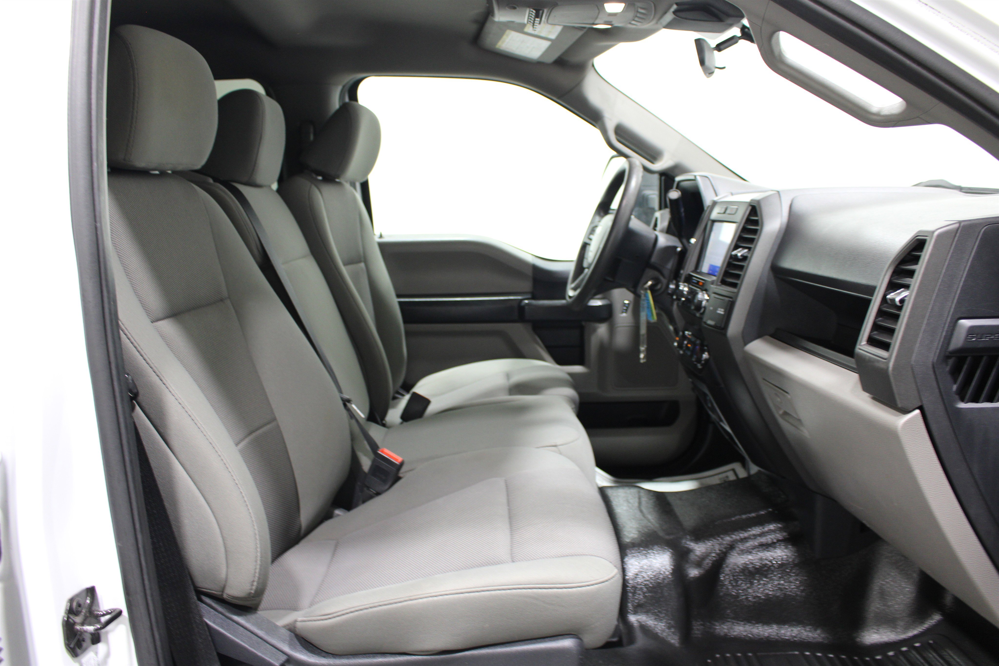 Used 2022 Ford F450 XL w/ STX Appearance Package image 22