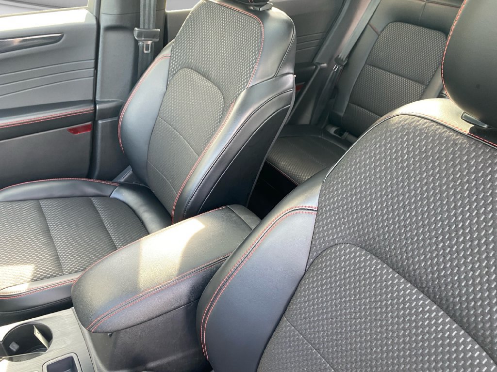 Used 2024 Ford Escape ST-Line w/ Tech Pack #1 AWD/4WD image 34