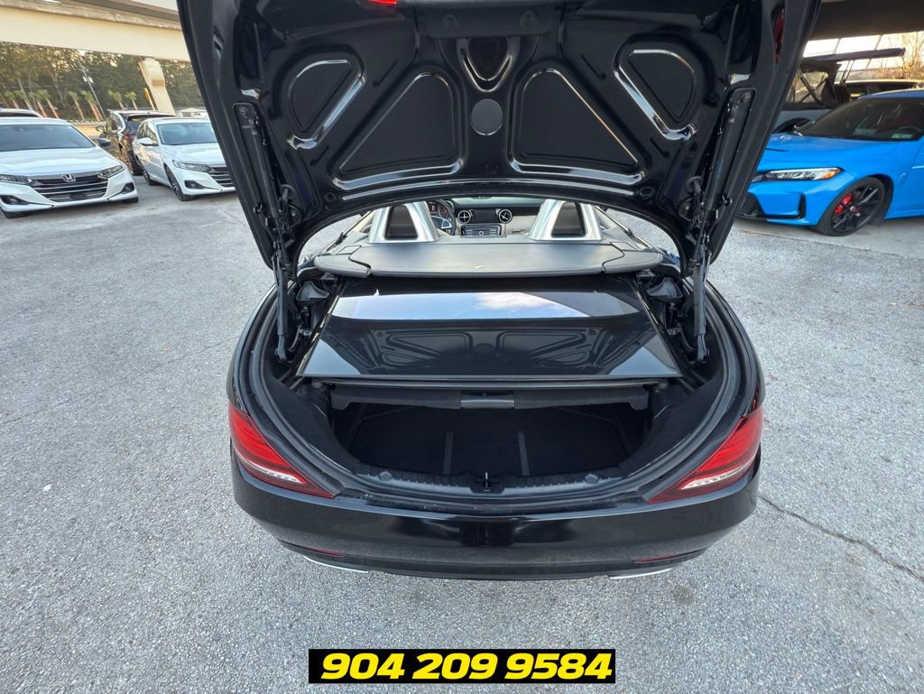 Used 2018 Mercedes-Benz SLC 300 image 26