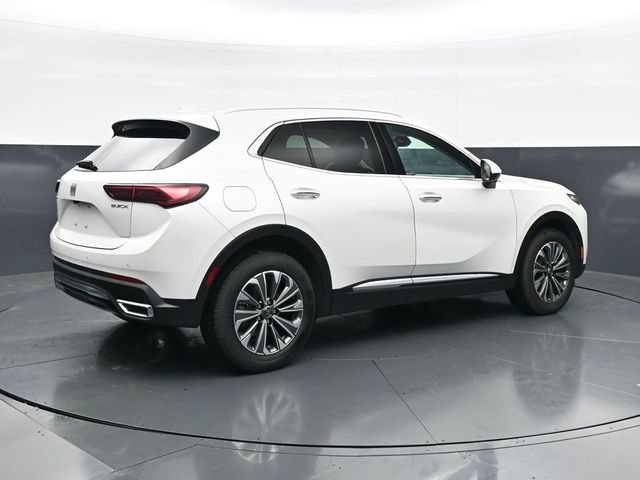 Used 2024 Buick Envision Preferred AWD/4WD image 2