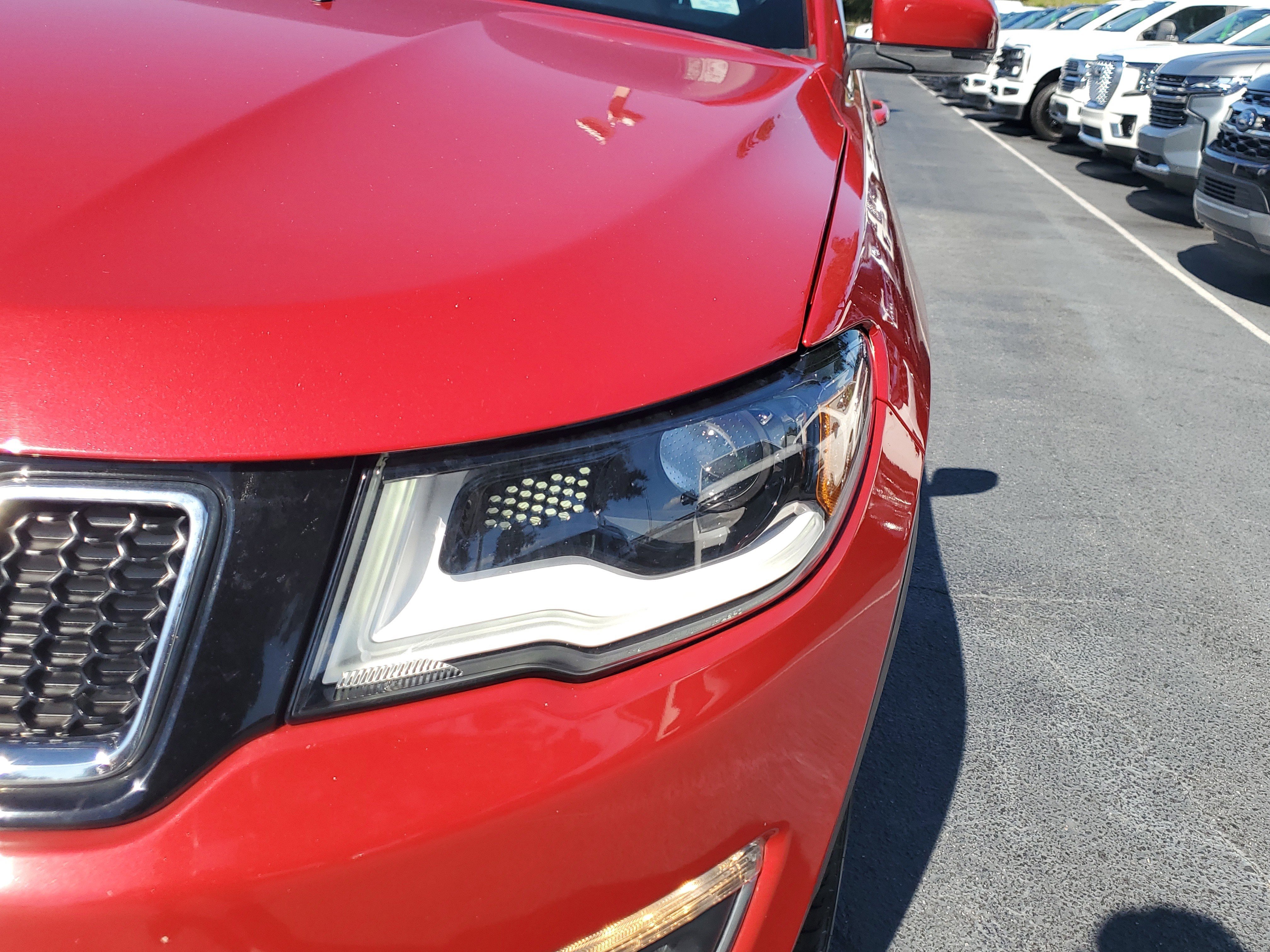 Used 2018 Jeep Compass Limited w/ Navigation Group image 3