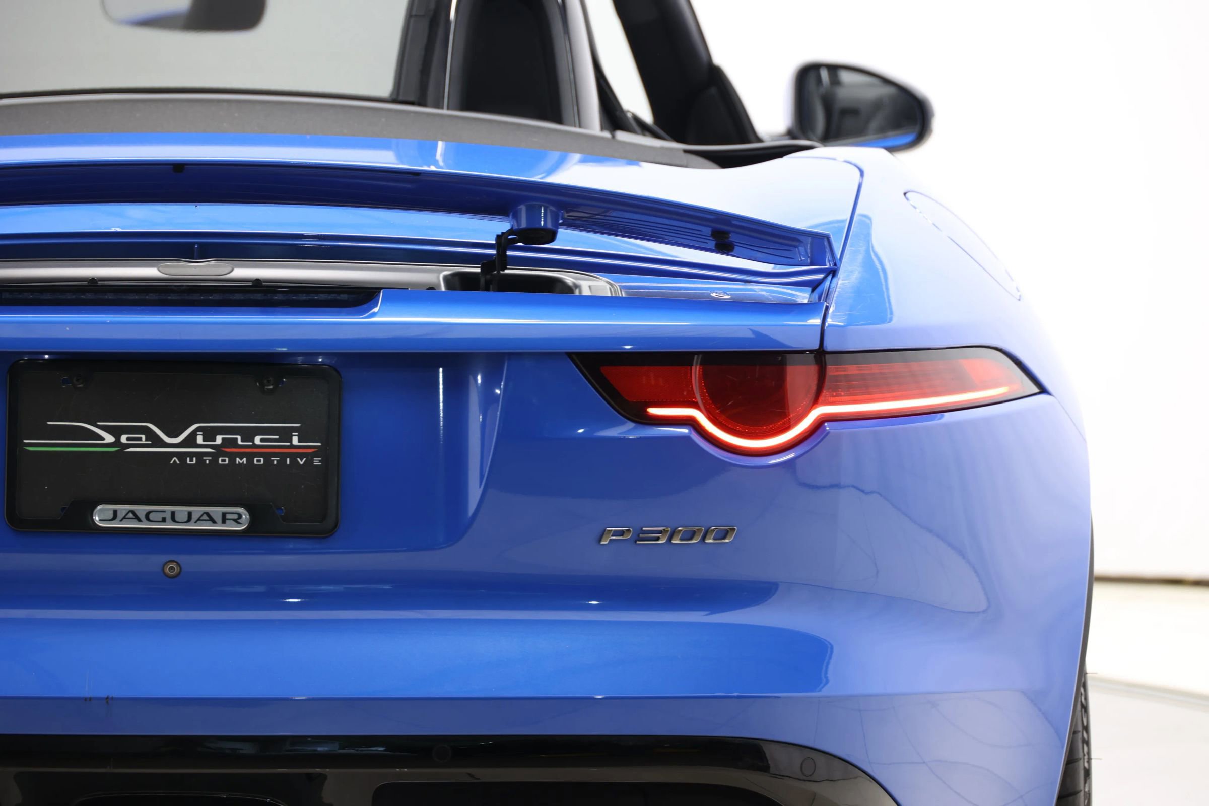 Used 2020 Jaguar F-TYPE Convertible image 43