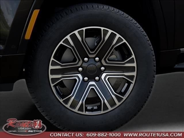 New 2026 Jeep Grand Wagoneer L 4WD w/ Premium Group I image 9