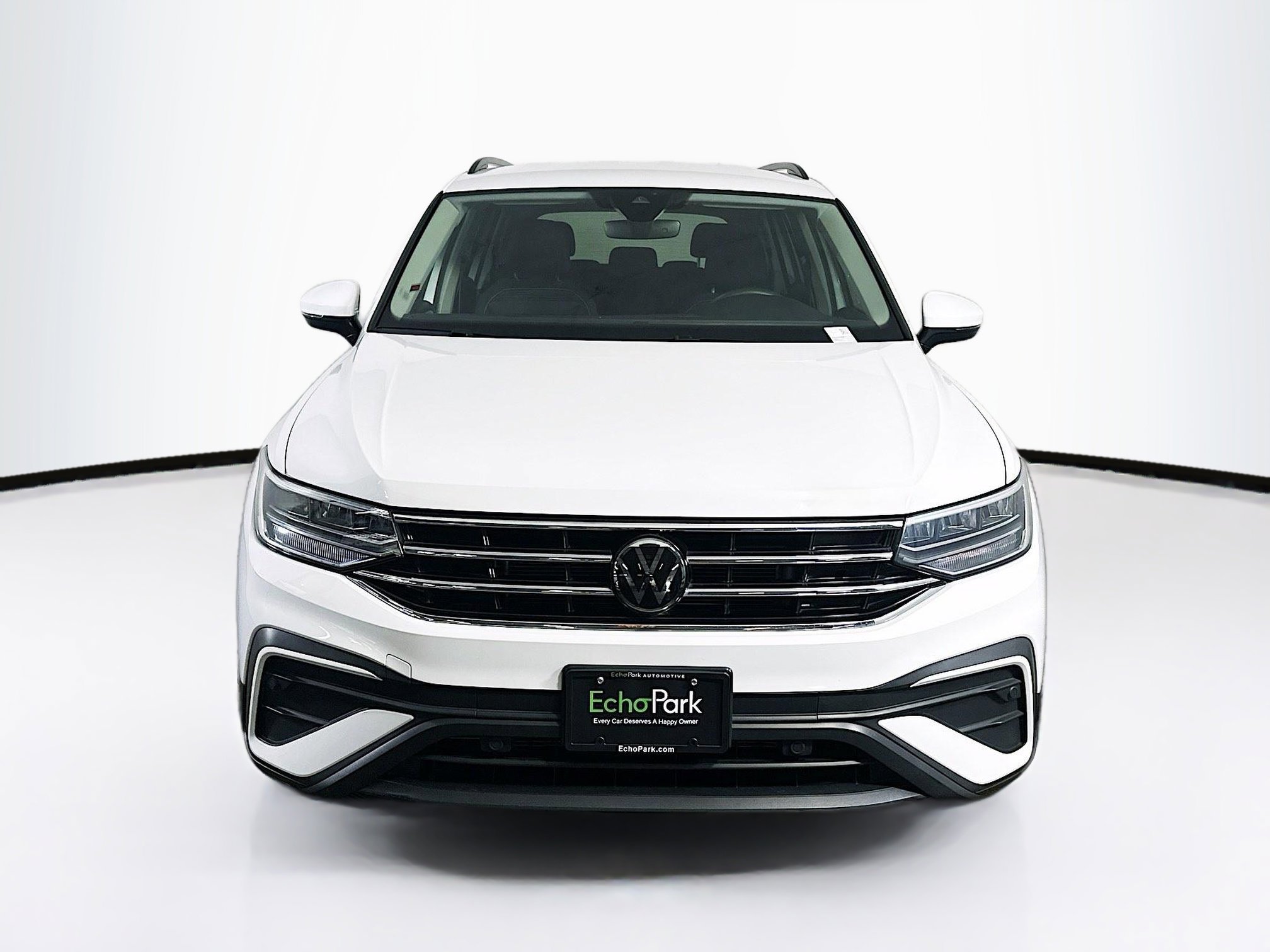 Used 2024 Volkswagen Tiguan S w/ MDO Package, Three-Row FWD image 2