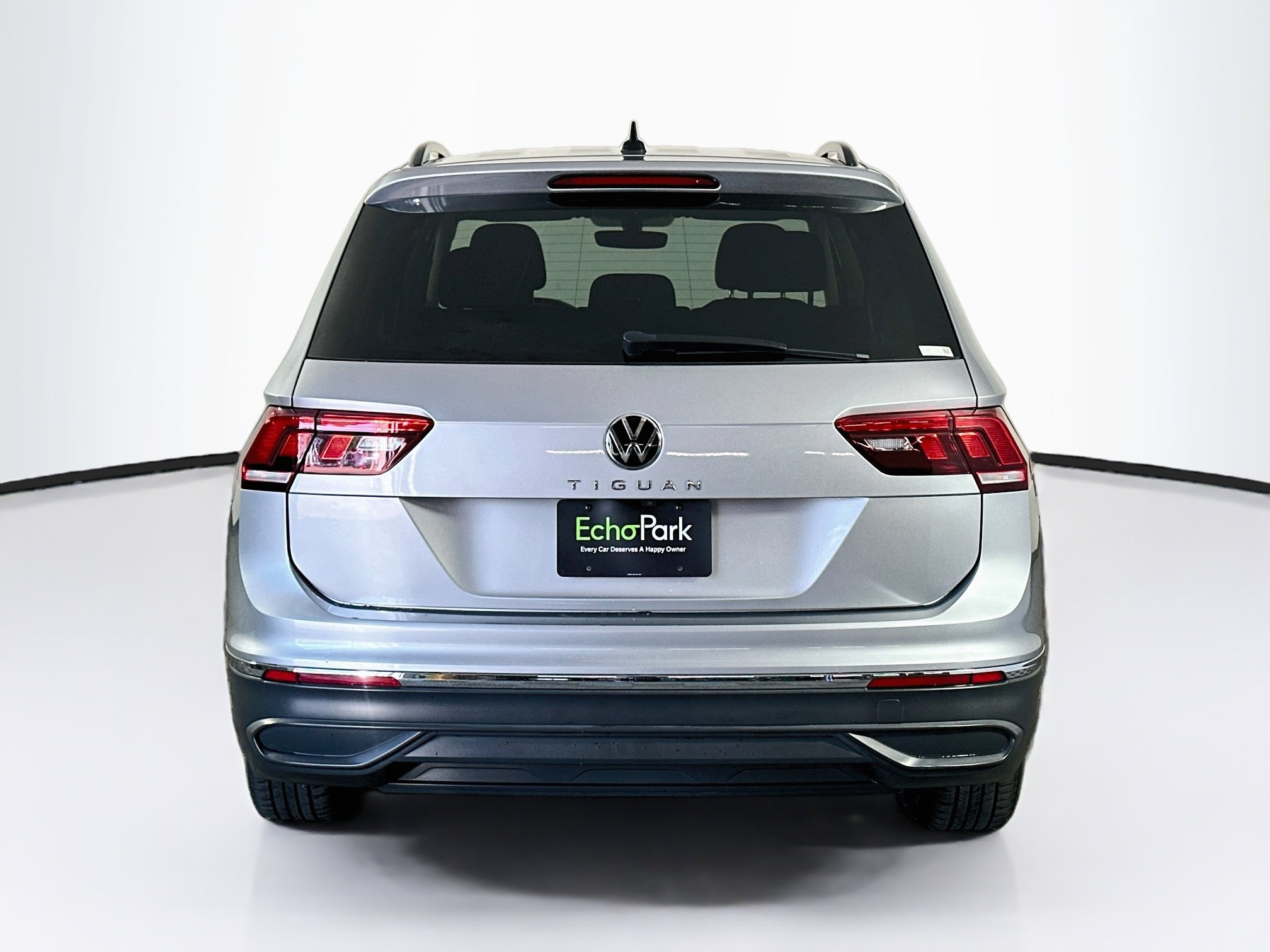 Used 2023 Volkswagen Tiguan S FWD image 7