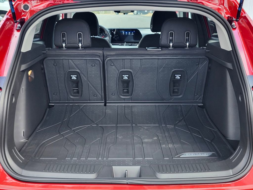 New 2026 Chevrolet Trax LS w/ LS Convenience Package image 28