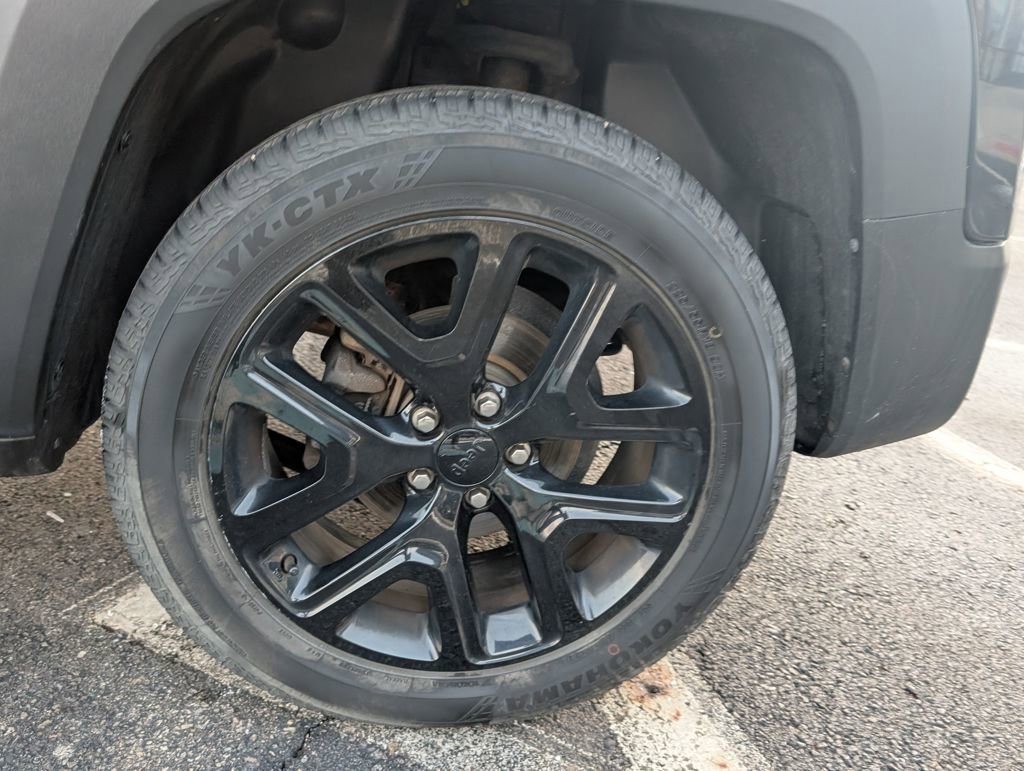 Used 2016 Jeep Renegade Latitude image 24