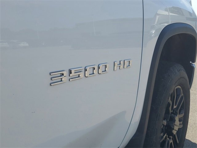 Used 2021 Chevrolet Silverado 3500 LTZ w/ LTZ Convenience Package image 7