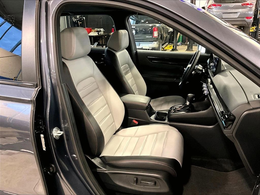 Used 2026 Honda CR-V Sport Touring image 11