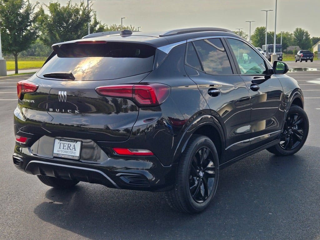 Used 2024 Buick Encore GX Sport Touring FWD image 9