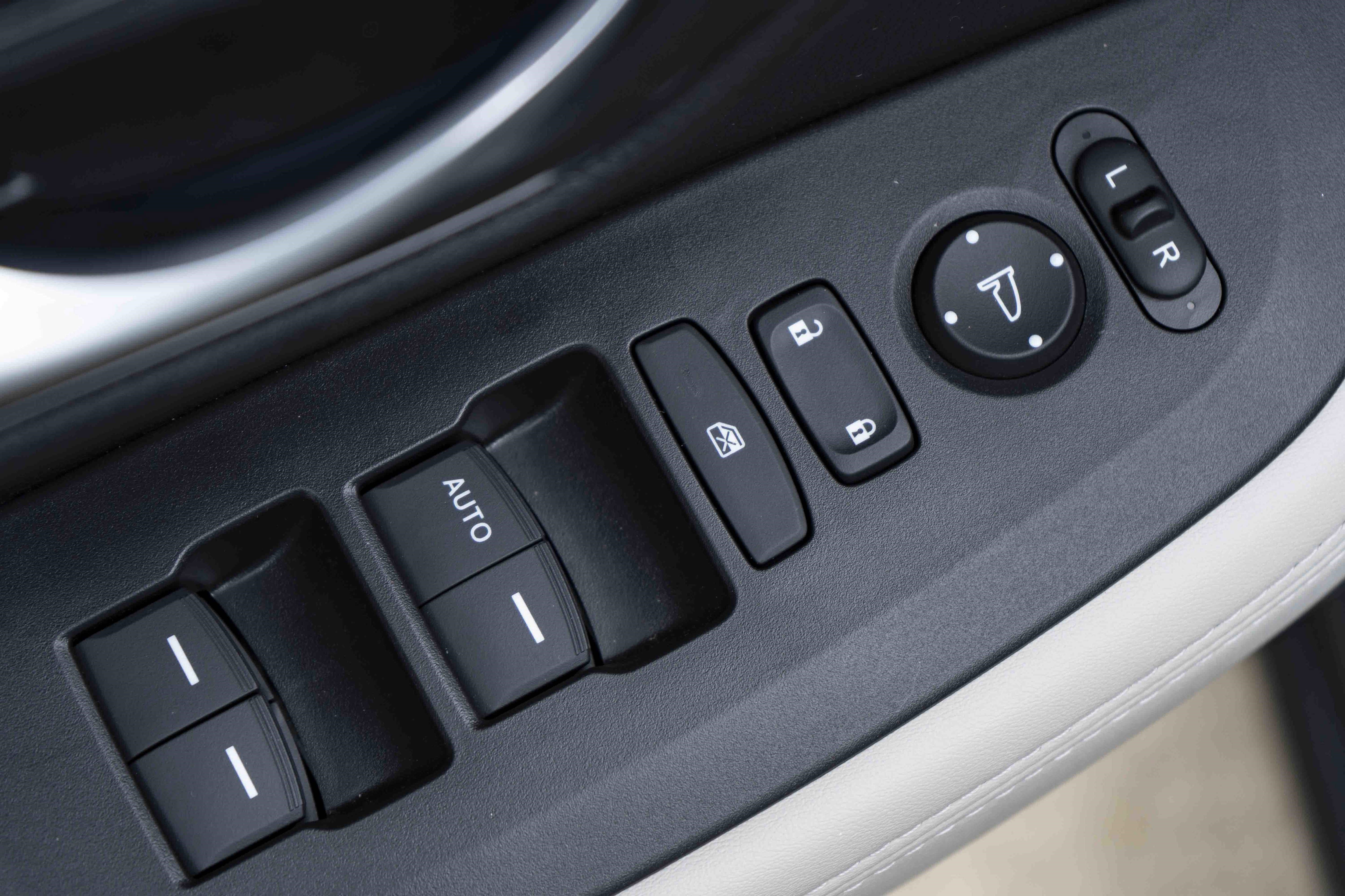 Used 2026 Honda HR-V LX image 37