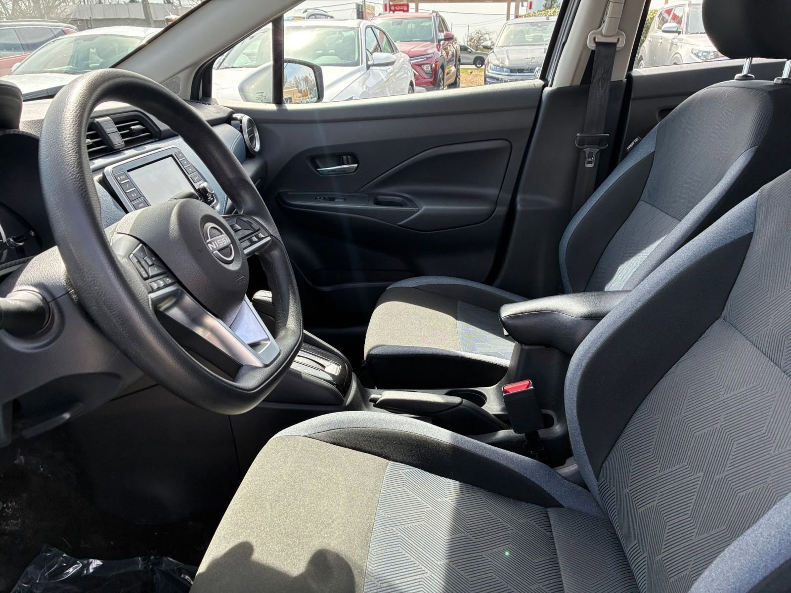 Used 2025 Nissan Versa SV image 22