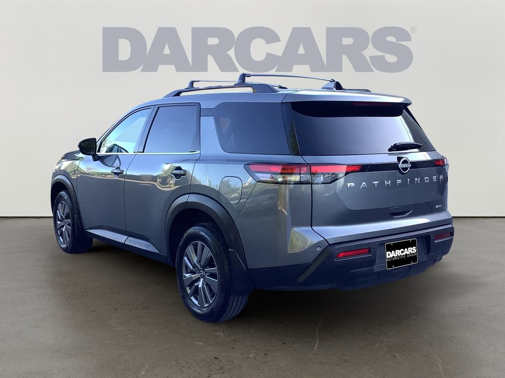 Used 2025 Nissan Pathfinder SV AWD/4WD image 5