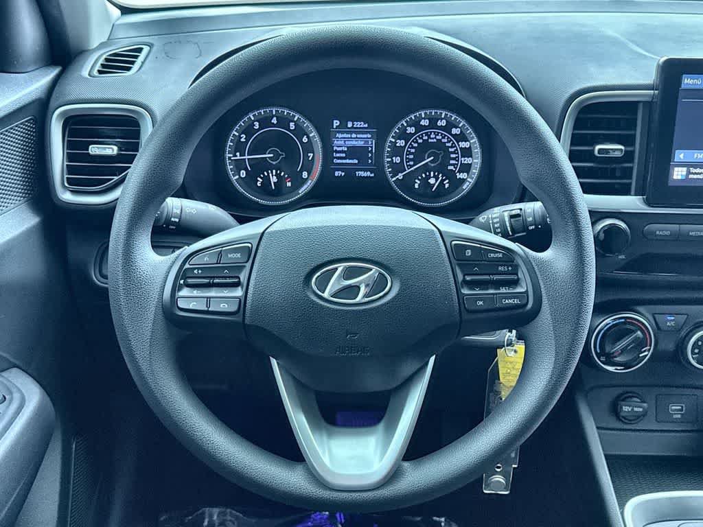 Used 2021 Hyundai Venue SE FWD image 15