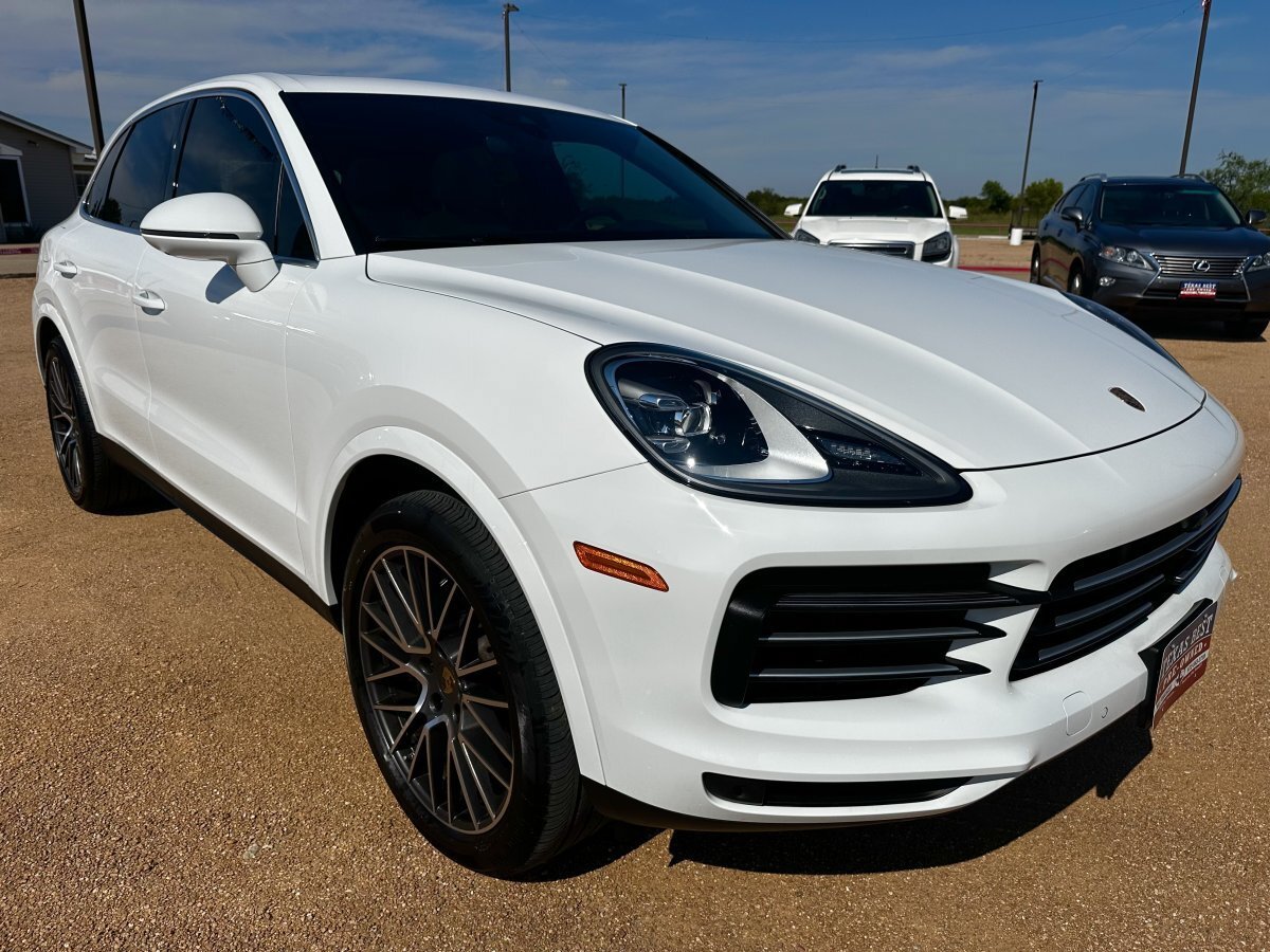 Used 2022 Porsche Cayenne Platinum Edition AWD/4WD image 3