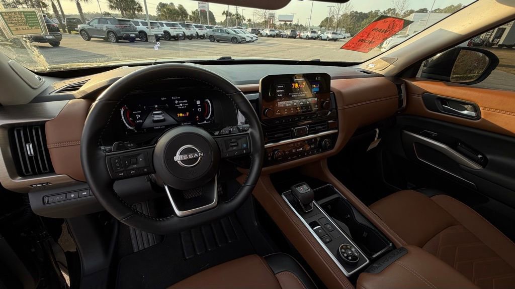 Certified 2025 Nissan Pathfinder Platinum AWD/4WD image 20