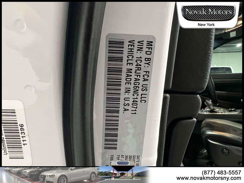 Used 2022 Jeep Grand Cherokee Laredo X image 16