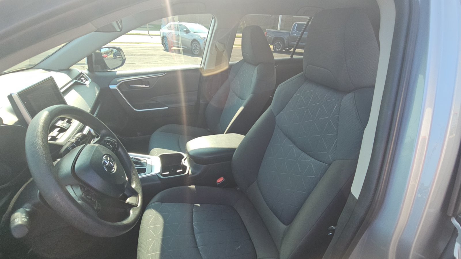 Certified 2025 Toyota RAV4 XLE AWD/4WD image 25