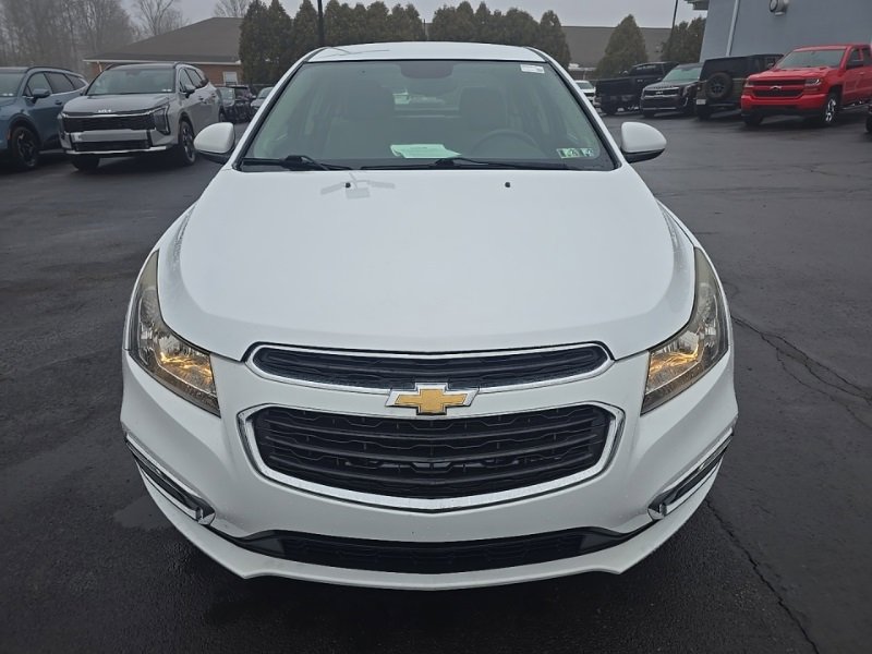 Used 2016 Chevrolet Cruze LT w/ Technology Package image 2