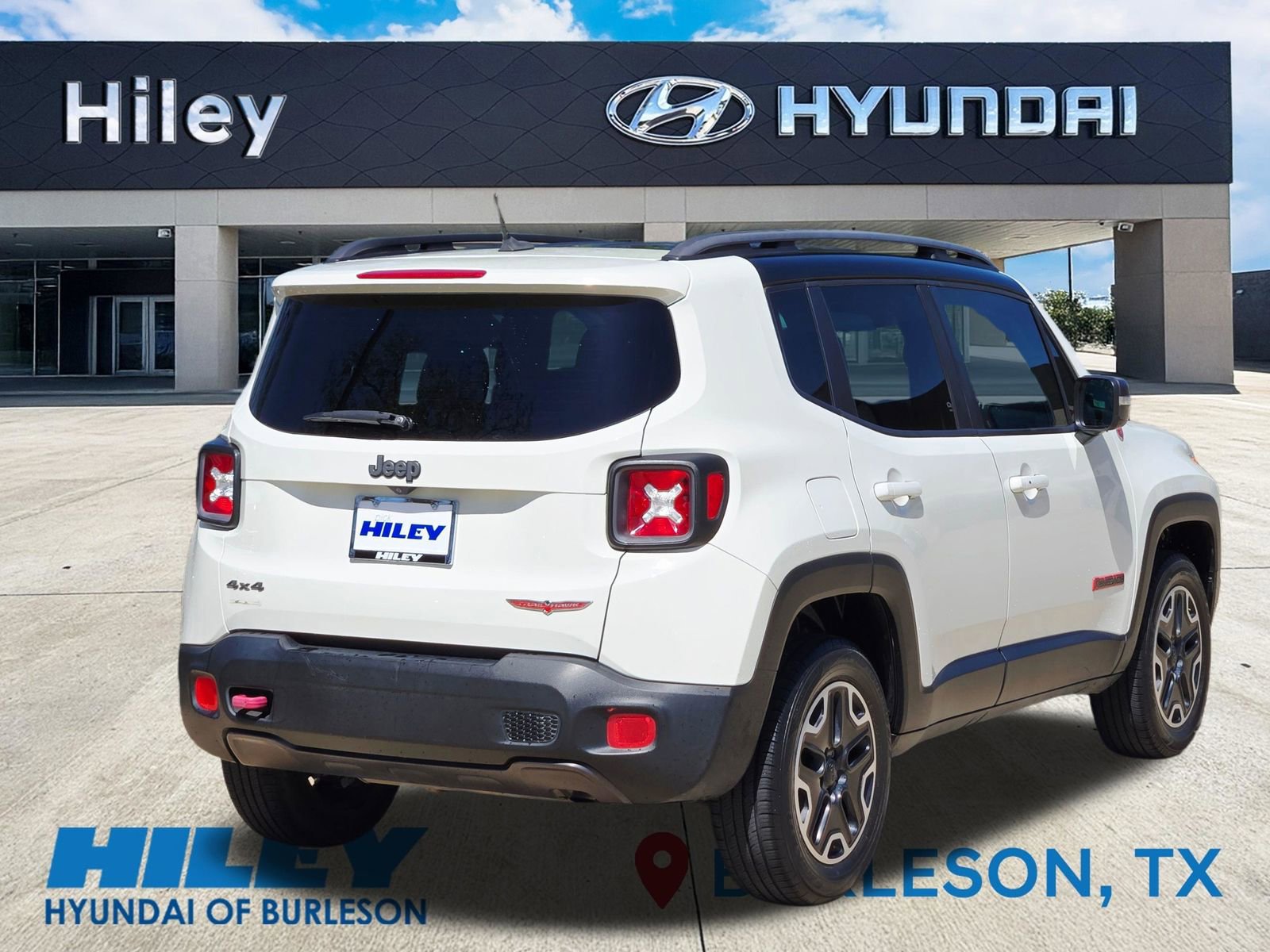 Used 2015 Jeep Renegade Trailhawk w/ Cold Weather Group image 4