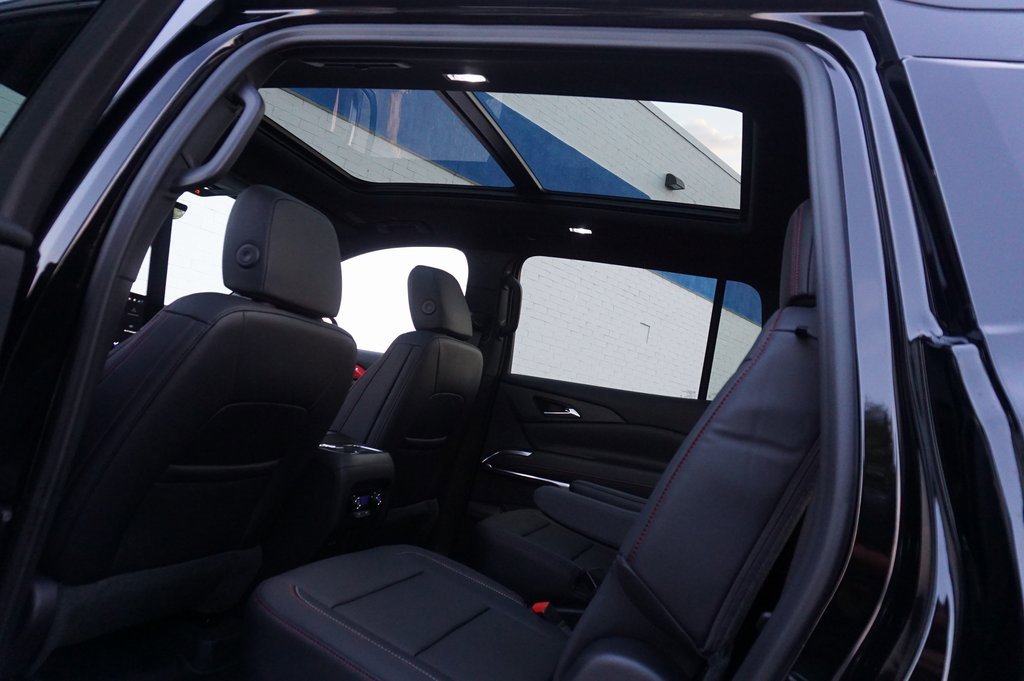 New 2026 Chevrolet Traverse Z71 w/ Driver Confidence Package image 27