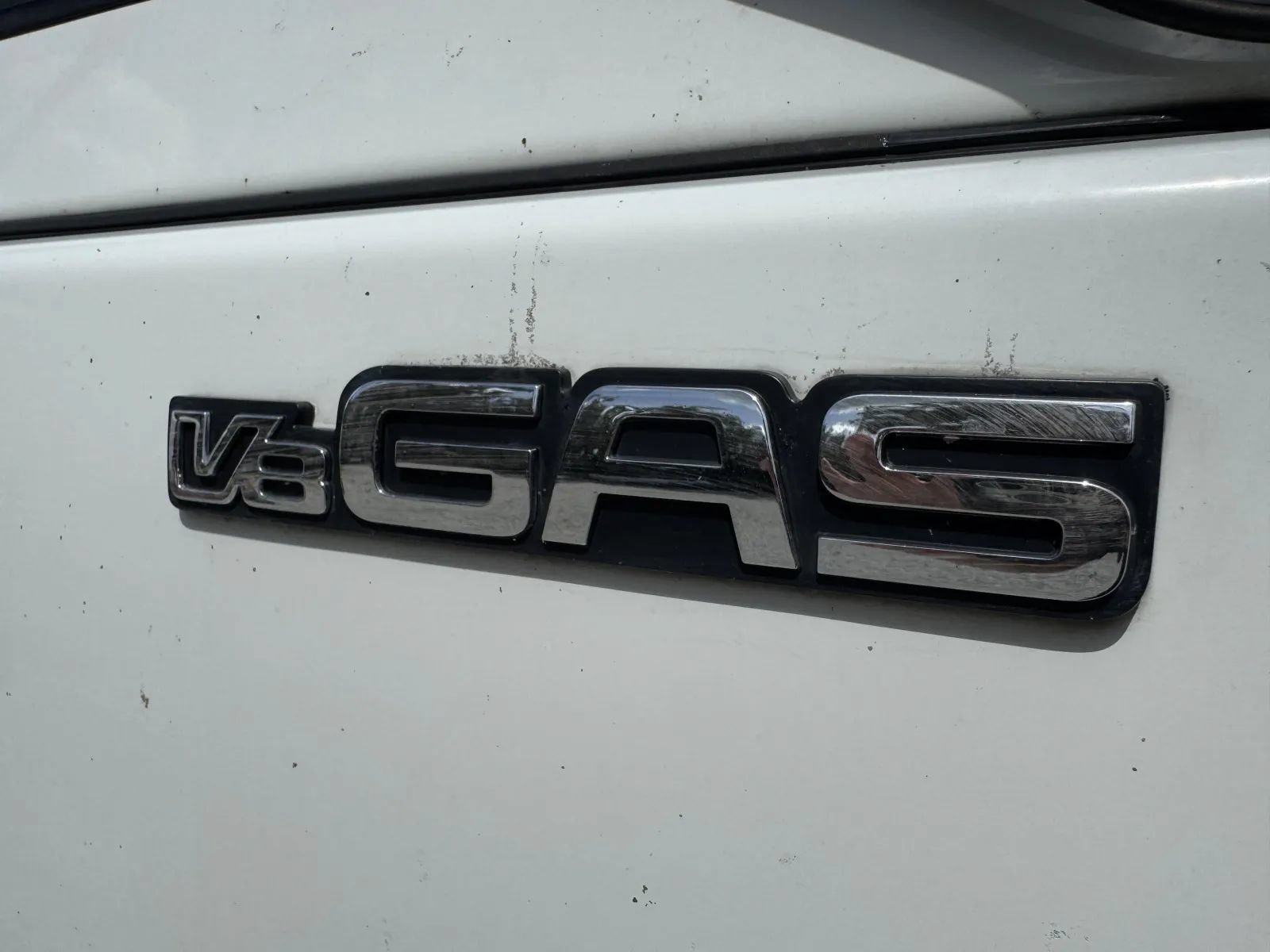 Used 2024 Isuzu NPR RWD image 15