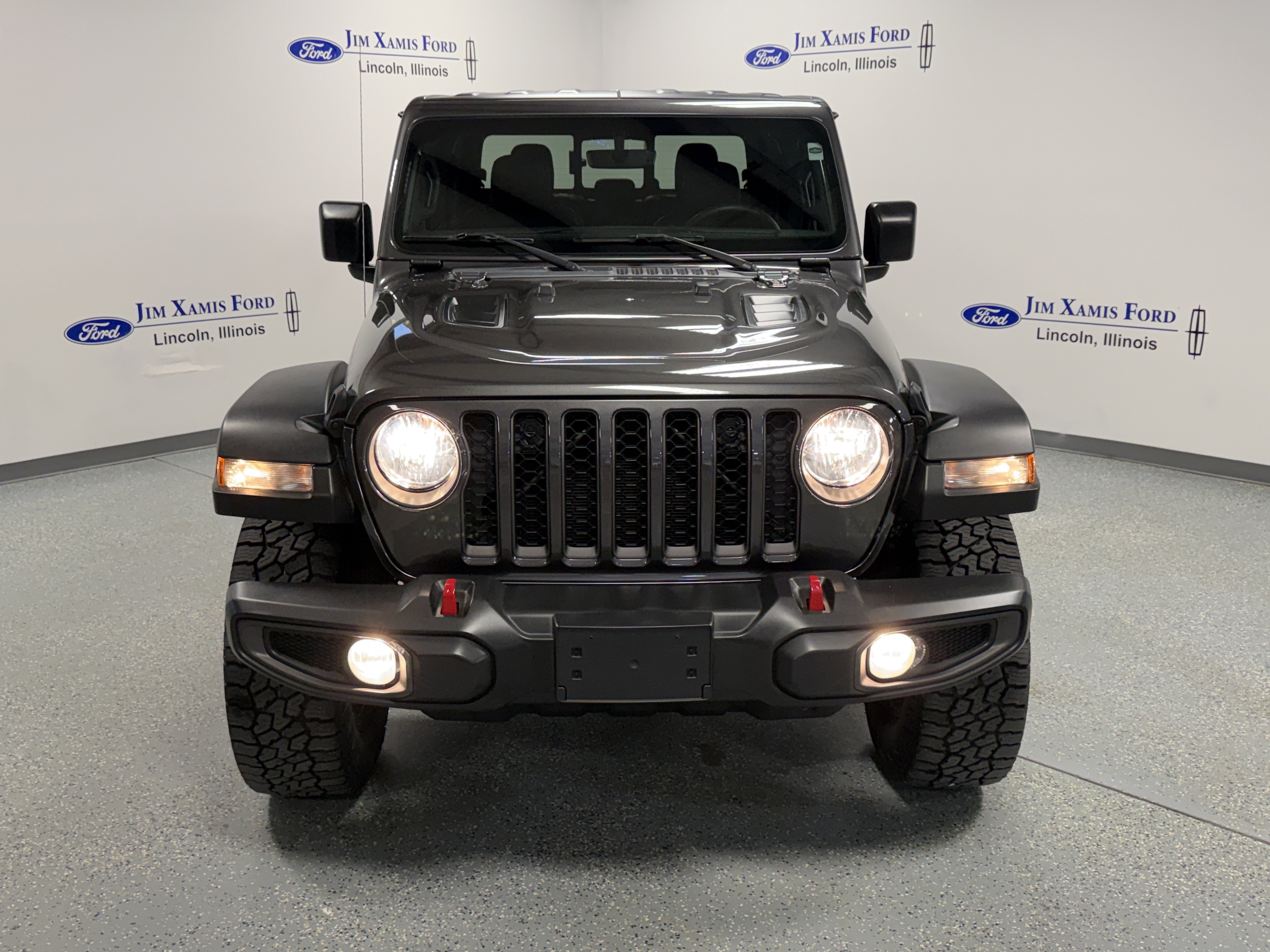 Used 2023 Jeep Gladiator Rubicon w/ Cold Weather Group AWD/4WD image 2