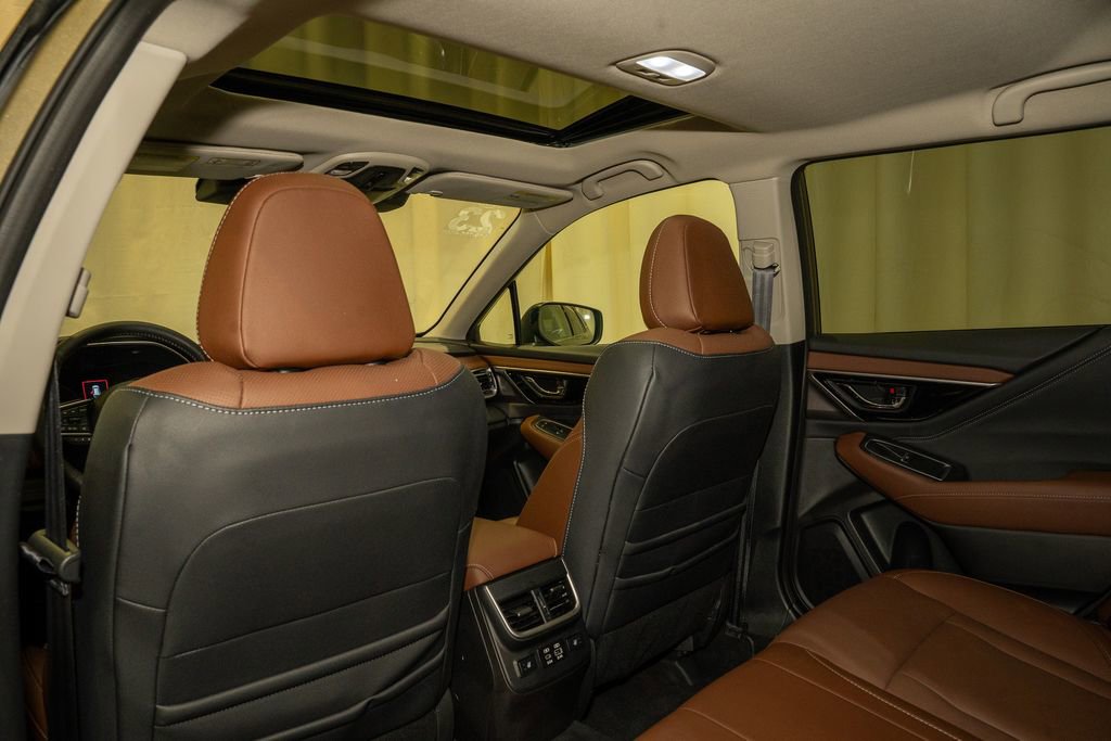 Used 2023 Subaru Outback Touring image 10